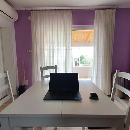 Holiday Home Dutch Шибеник Екстер'єр фото